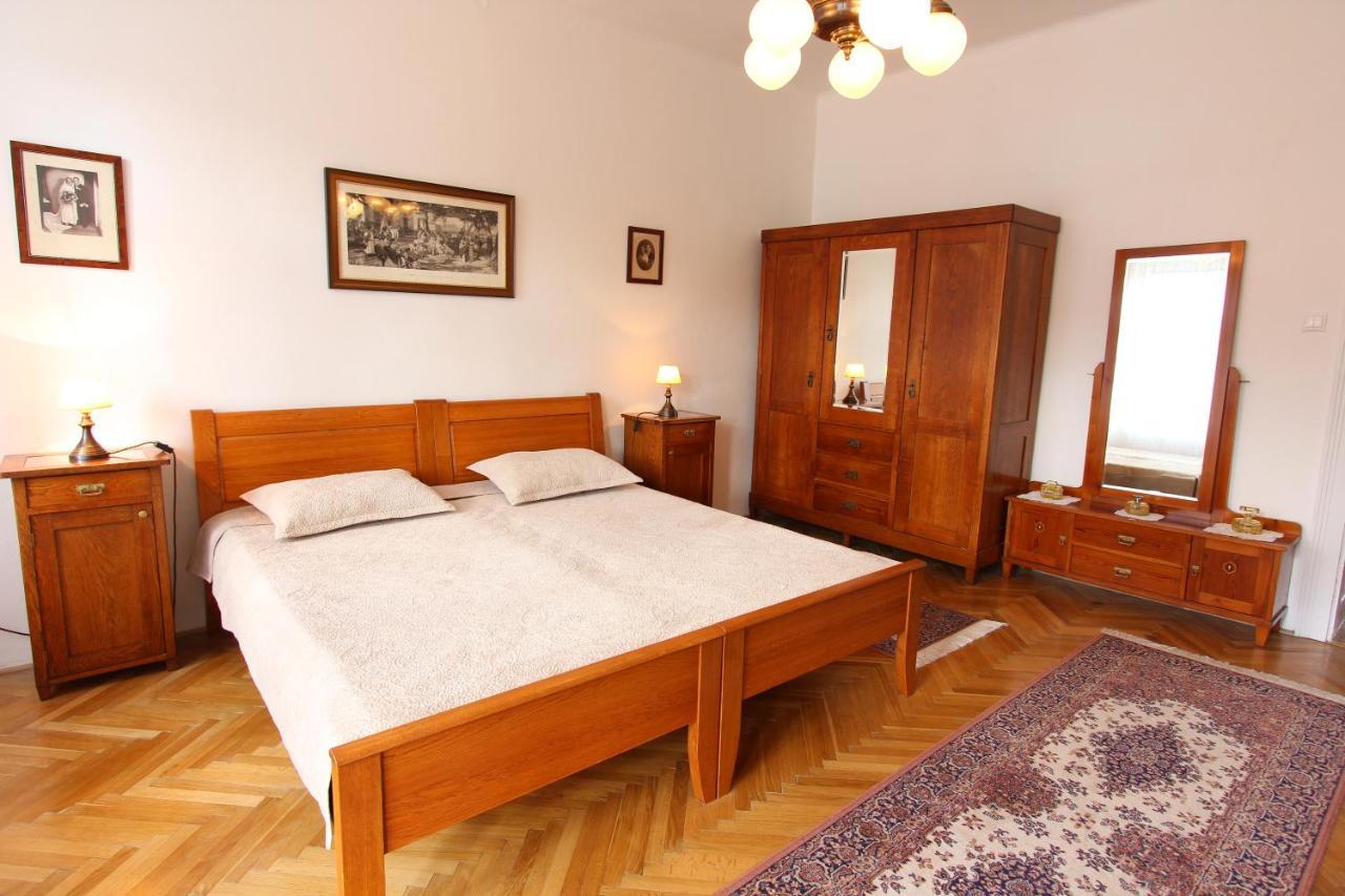 Penzion Jelen Vranov Nad Dyji Ruang foto